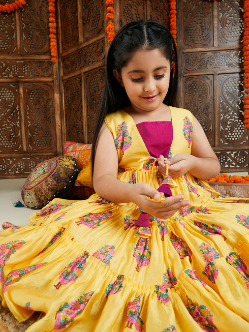 Girl's' Yellow And Pink Ethnic Kurta Pant Set